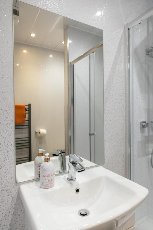 New 2 Bed Apartment With Stunning Views Of Arthur Seat Mountain 爱丁堡 外观 照片